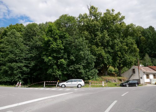 U Zlatého křížku neprojedete