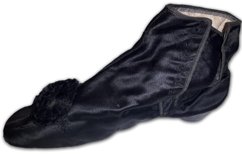 Seriál ze zámku: Sbírkách dámských módních doplňků