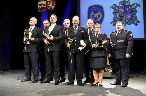 Hejtman Kraje Vysočina Jiří Běhounek ocenil krajské záchranáře, policisty a hasiče