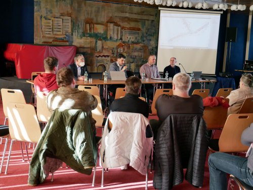 Druhé veřejné projednání rekonstrukce ulice Ve Vilách přilákalo na čtyřicítku obyvatel