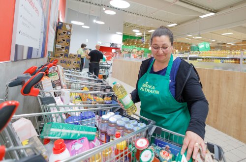 Listopadová Sbírka potravin pomůže lidem v těžké životní situaci