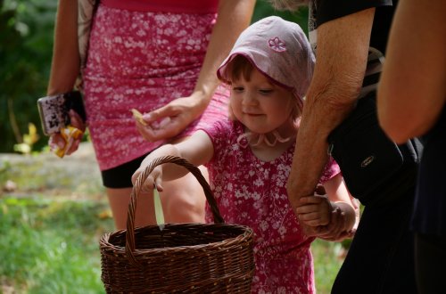 Pohádková stezka přilákala desítky zvídavých dětí