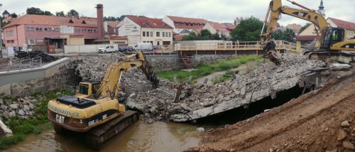 Po sondáži se objevila trhlina, most šel dolů dřív