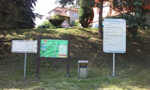 Ve sportovně-parkovém areálu Kunšovec město umístilo nové informační tabule