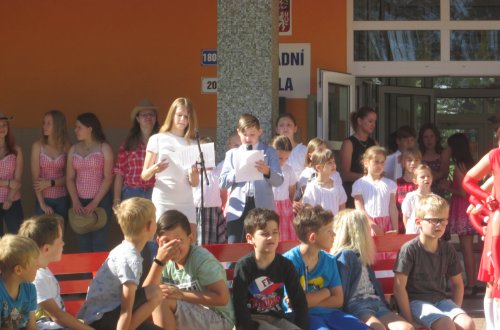 Základní škola Oslavická pořádala taneční soutěž