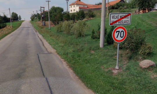 Připravuje se nový chodník v Dolních Radslavicích