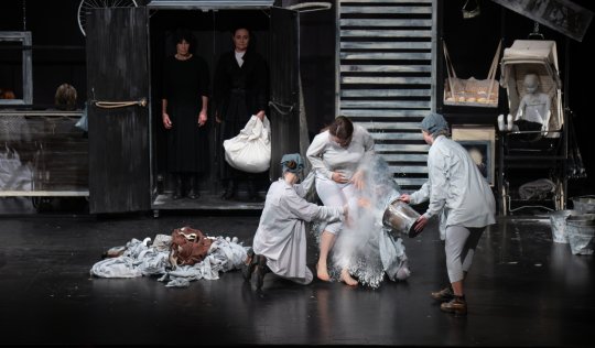 Hana nadchla diváky ve velkém sále