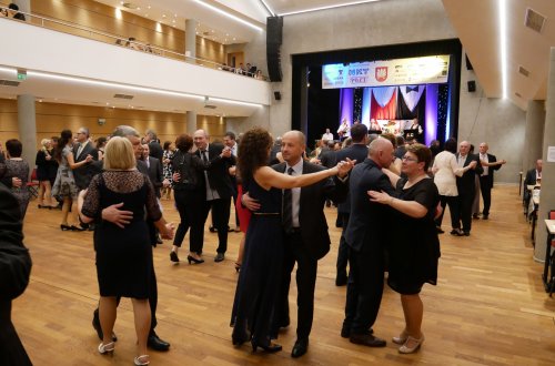 Město odkládá ples