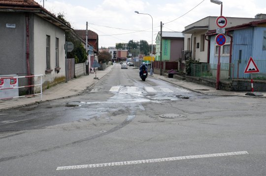 Stavba vodovodu a kanalizace zapříčiní uzavírku Oslavické