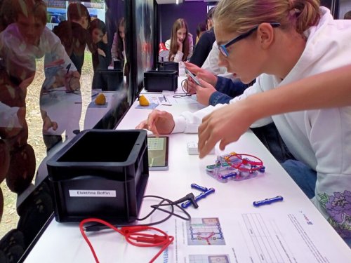 ZŠ Oslavická zapojila do výuky žáků EDUbus