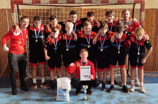 Máme za sebou vítězný házenkářský turnaj v Rožnově