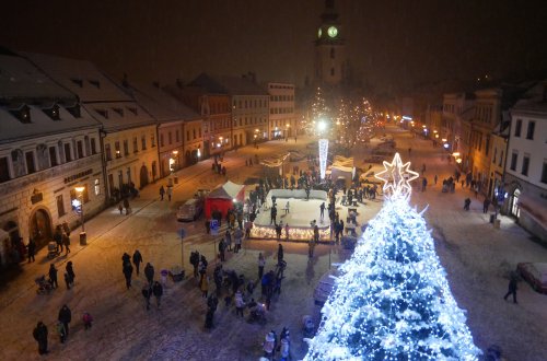 Stánky z náměstí snad nezmizely na dlouho