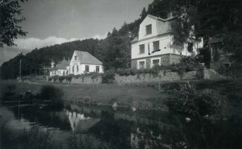 Ze zámku: Možnosti přírodního koupání na archivních snímcích
