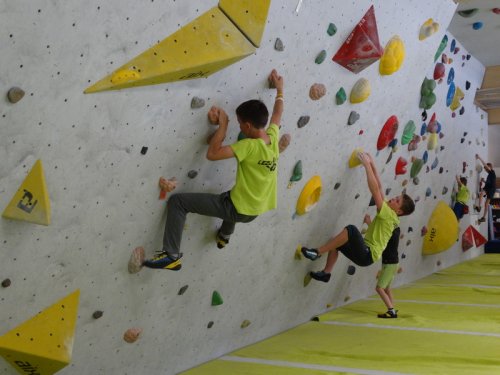 Děti si užily lezecký den