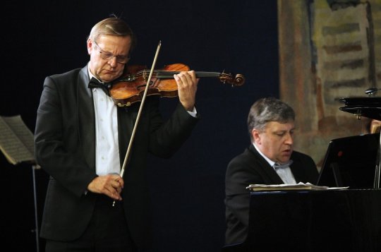 Bratři Vilímcové šíří dílo Jana Kubelíka. Hráli i ve Velkém Meziříčí