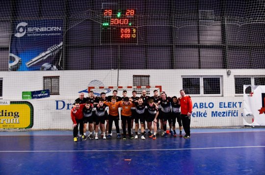 Drama na konci vyneslo našim mužům plný bodový zisk