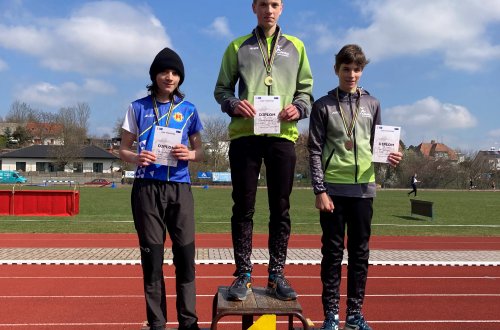 23. dubna proběhlo první Mistrovství Kraje v dlouhých bězích