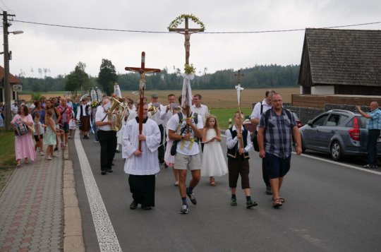 V neděli o půl sedmé vyjdou poutníci