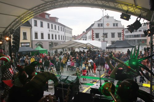 Pouťové slavnosti uzavřou náměstí