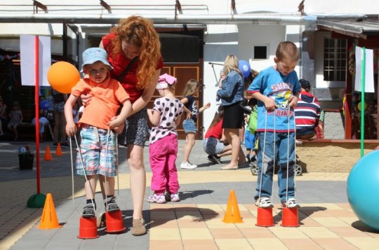 Dóza uspořádala pohádkový den dětí