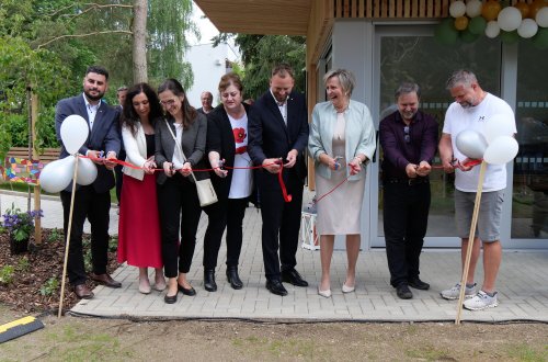 Stacionář Nesa má díky dárcům nový zahradní dům