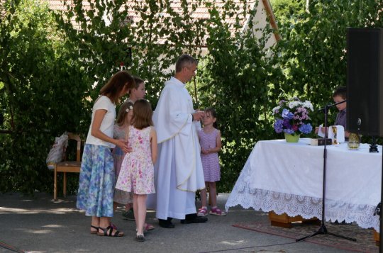 Pouť ve Lhotkách vyvrcholila mší svatou