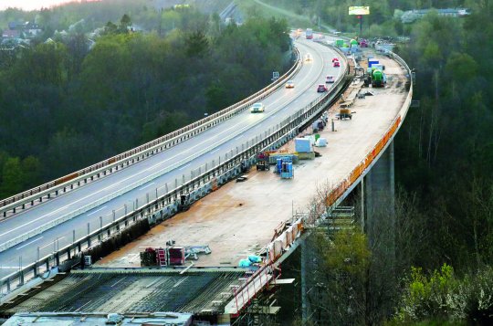 Dálnice bude širší o jeden a půl metru. Úsekové měření přispívá do městské kasy