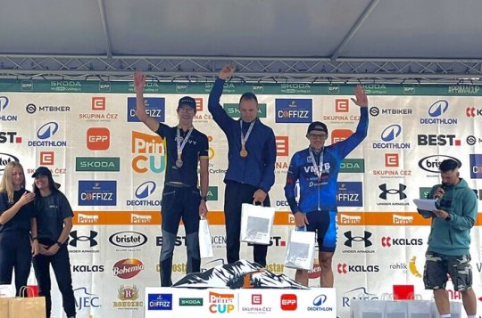 Bajkeři se na Zadově neztratili