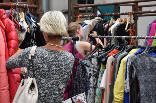 Charitativní sekáč pomohl útulku pro psy i dětským domovům