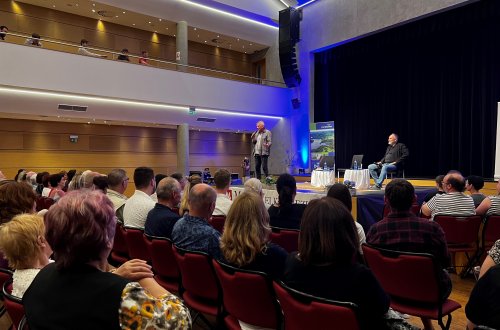 Od architektury až k zábavě, po přednášce si lidé užili talkshow