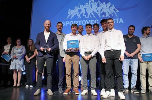 Nejlepšími sportovci jsou atleti, házenkáři a volejbalisté