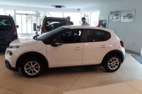 Domácí hospic Vysočina převzal nové auto