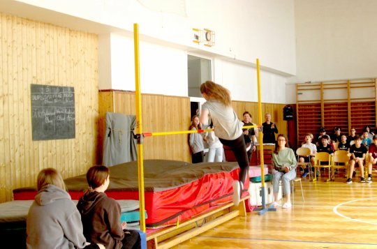 Velikonoční laťka je tu