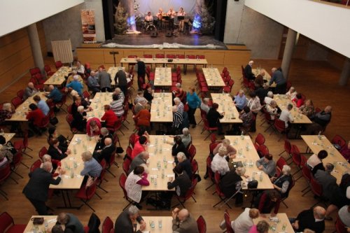 Senioři z Kablovky se dnes opět sešli v Jupiter clubu