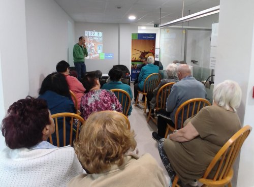 Přednáška pro seniory spojila příjemné s užitečným