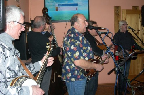 V Tasově U Dalasa koncertoval Sakrapes