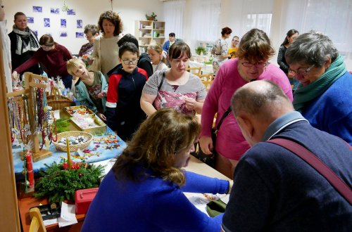 Prodejní výstava voněla Vánocemi