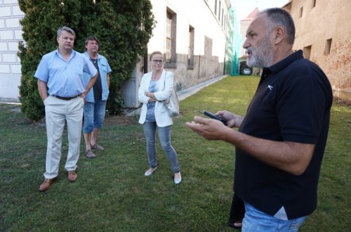 Ředitelé navrhují využití luteránského gymnázia