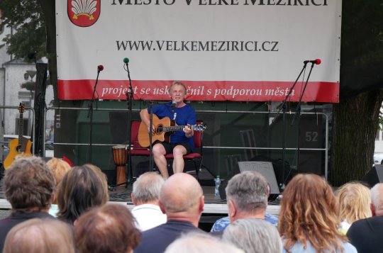 Vojtu Kiďáka Tomáška doprovodili Roháči