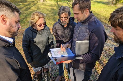 Příprava staveniště pro sportovní halu začíná