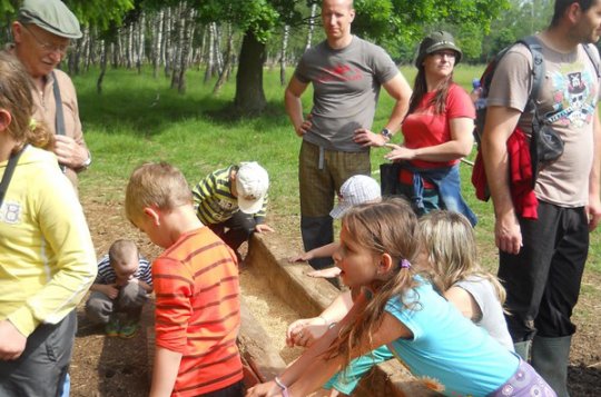 Děti se vydaly na výlet do obory