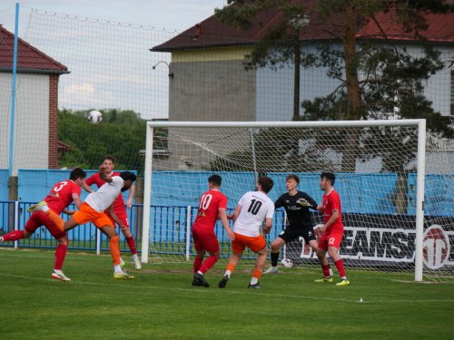 Derby tentokrát pro hosty