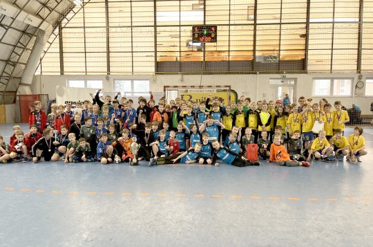 Minižáci házené zvítězili na domácím turnaji Just it Cup