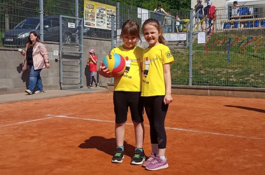 Velké Meziříčí hostilo barevný minivolejbal