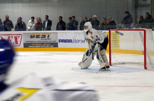 Zítra se hokejisté utkají s vedoucím týmem tabulky