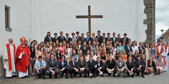 Osm desítek mladých přijalo svátost biřmování