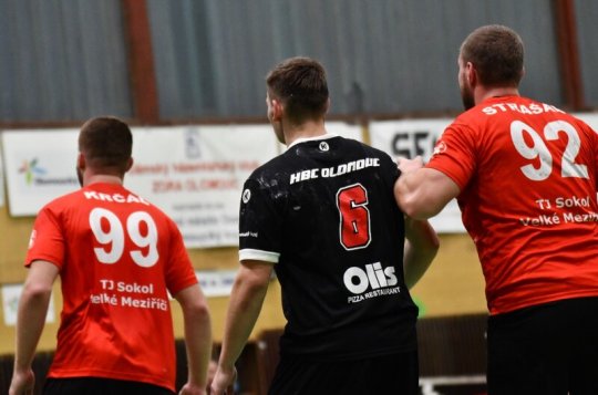 HÁZENÁ: Muži doma nestačili na lídra z Olomouce