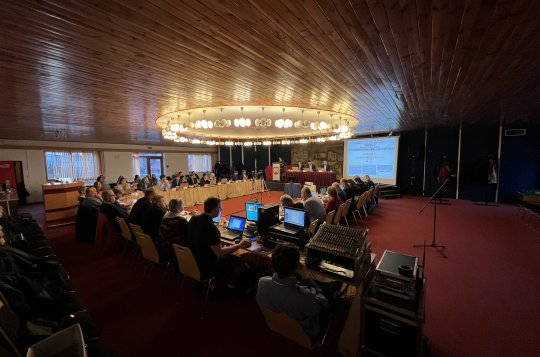 Pozemek pod dětským hřištěm v ulici Nová zůstane v majetku města