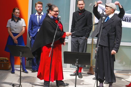 Velkomeziříčské seniory potěšili herci z Horáckého divadla