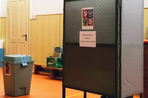 Druhé kolo senátních voleb se uskuteční 9. a 10. října